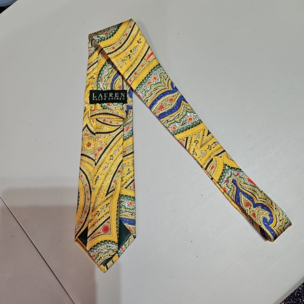 Tie